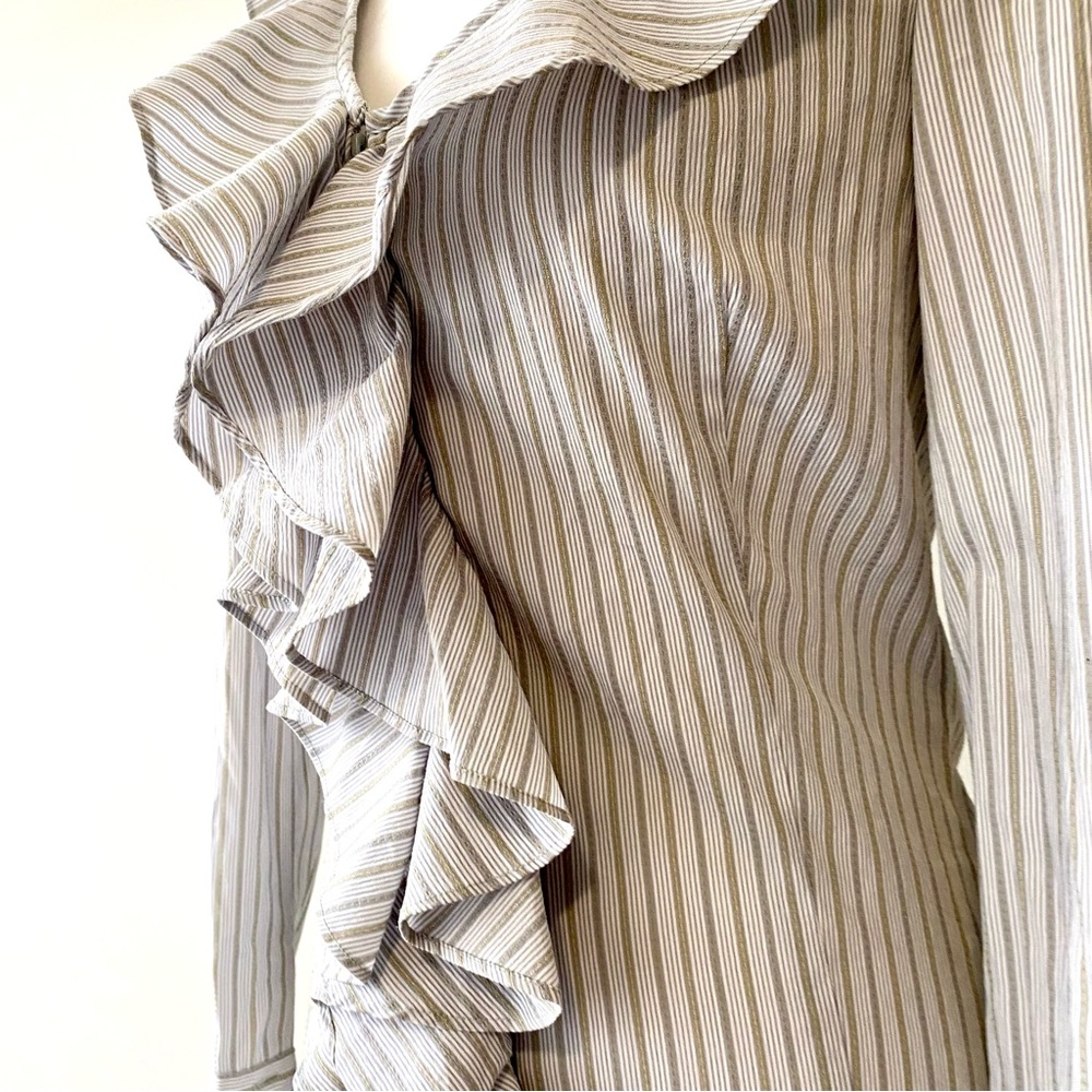 VINTAGE | Ruffle V-Neck Long Sleeve - Picture 5 of 9